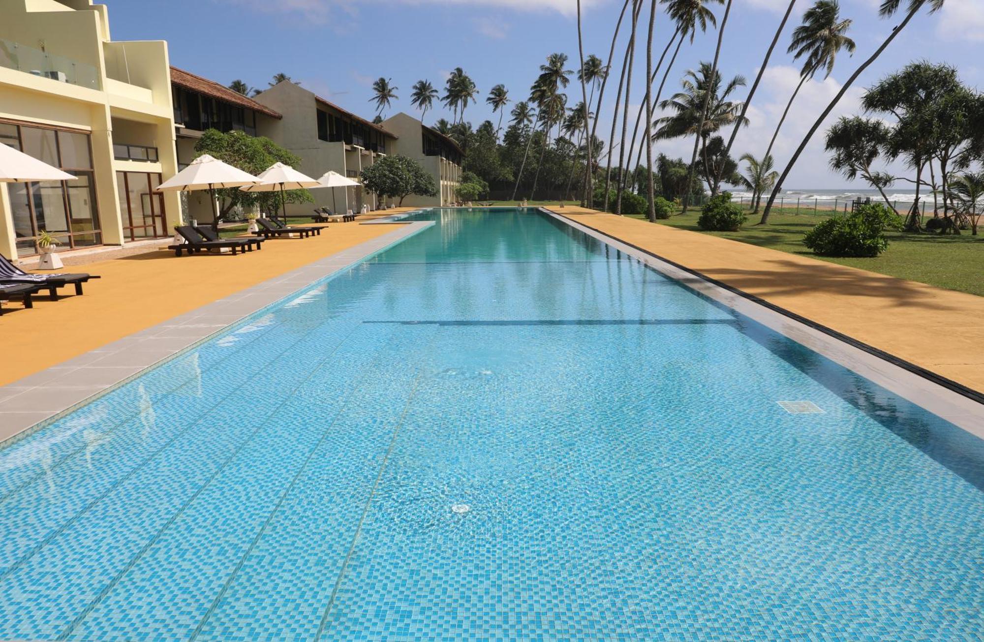 Grand Beach Wadduwa Luaran gambar