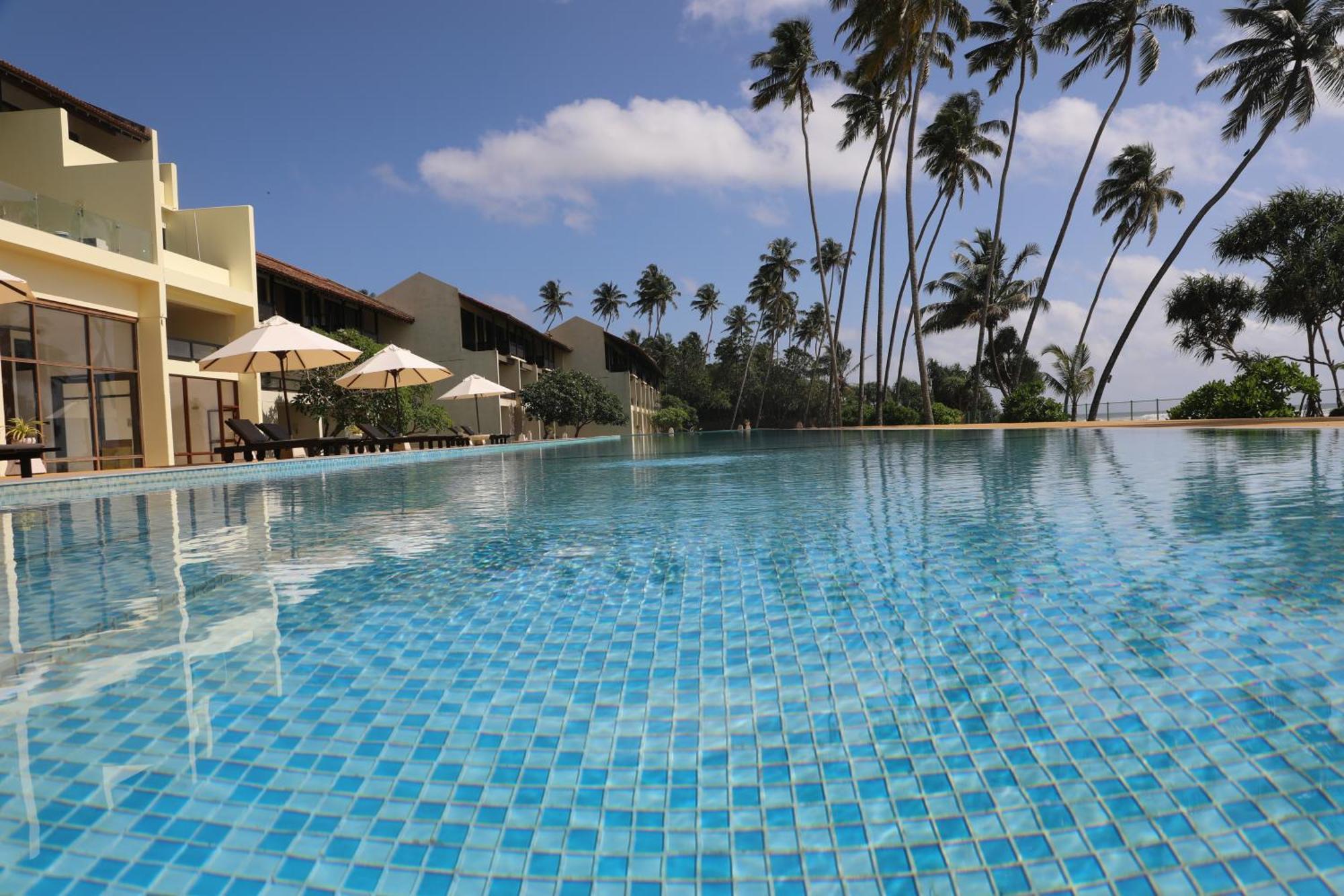 Grand Beach Wadduwa Luaran gambar