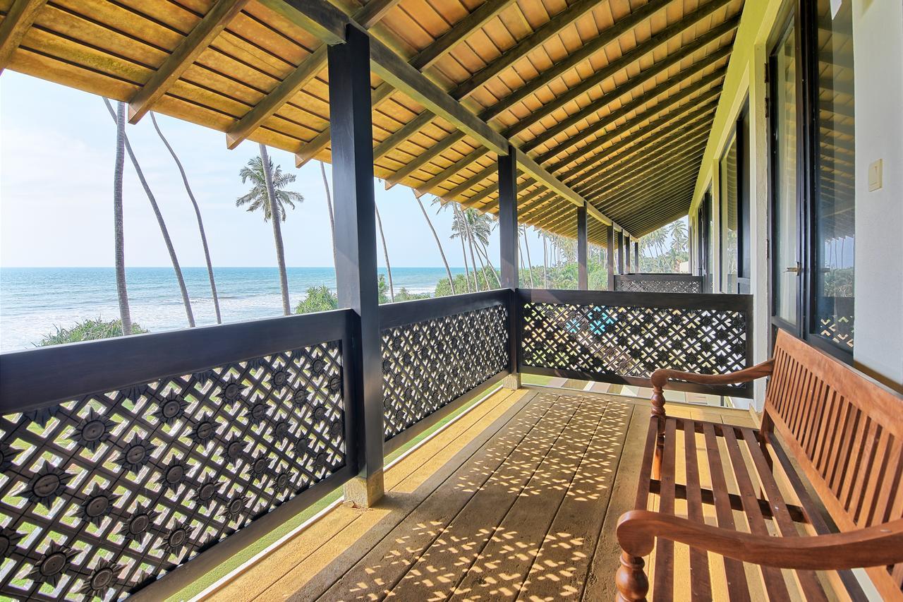 Grand Beach Wadduwa Luaran gambar