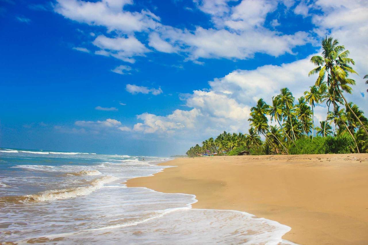 Grand Beach Wadduwa Luaran gambar