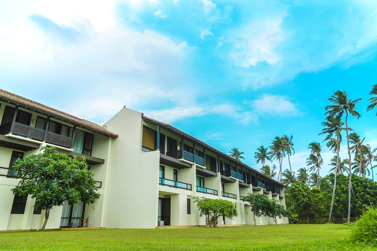 Grand Beach Wadduwa Luaran gambar