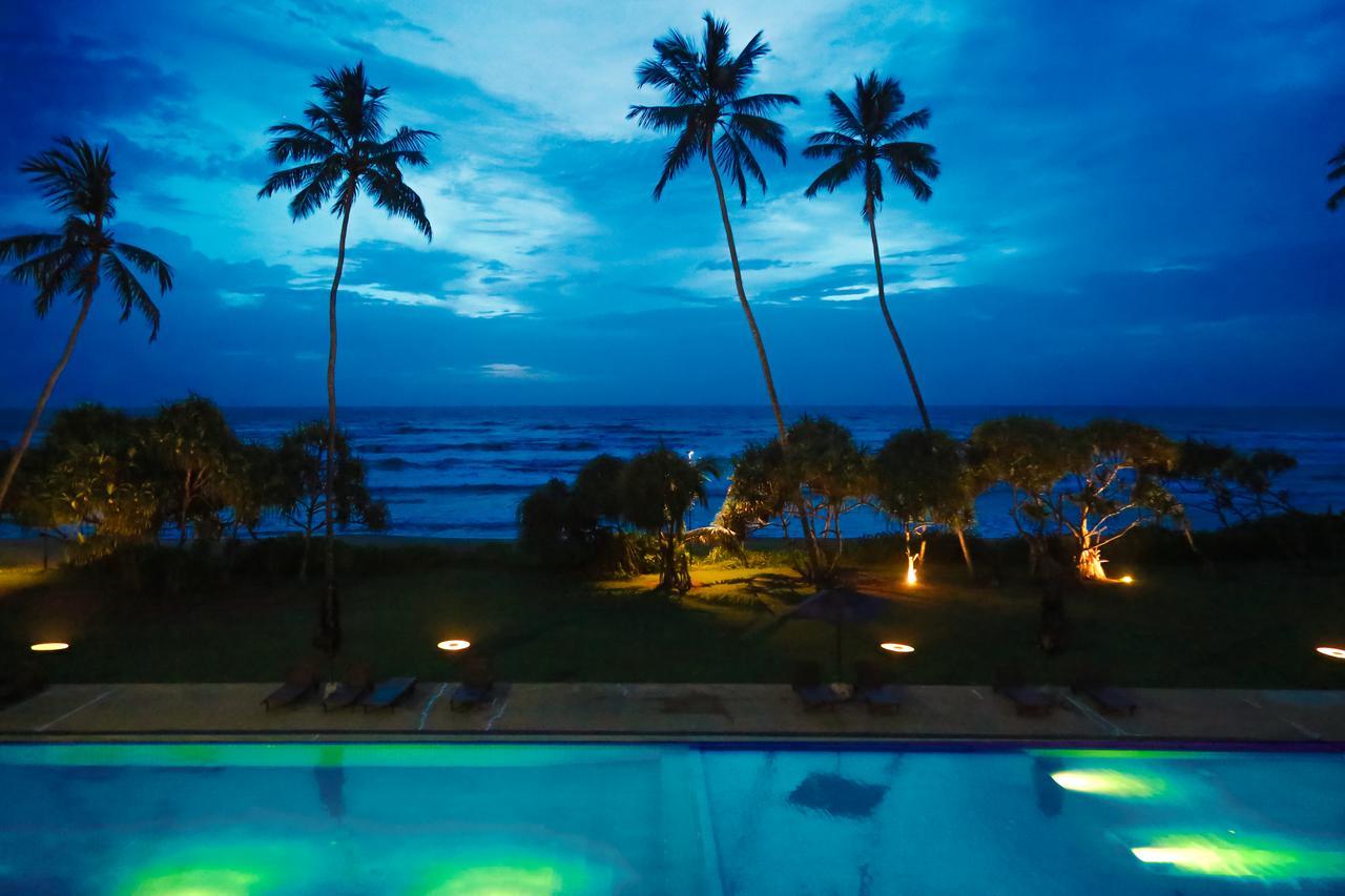Grand Beach Wadduwa Luaran gambar